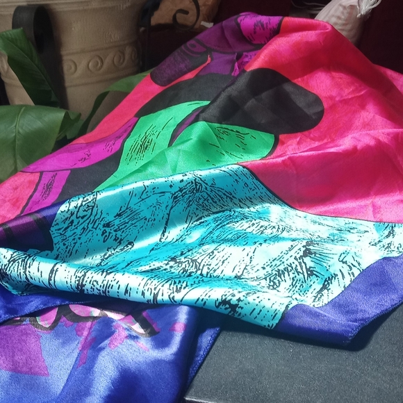 Scarf - Picture 4 of 4